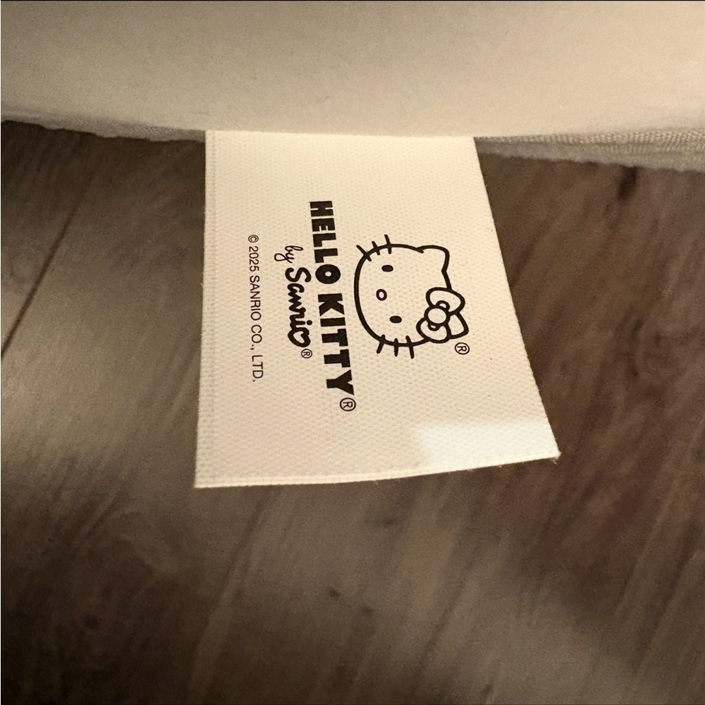 New Hello Kitty Sanrio Pet Bed Squishmallow style - Picture 5 of 11